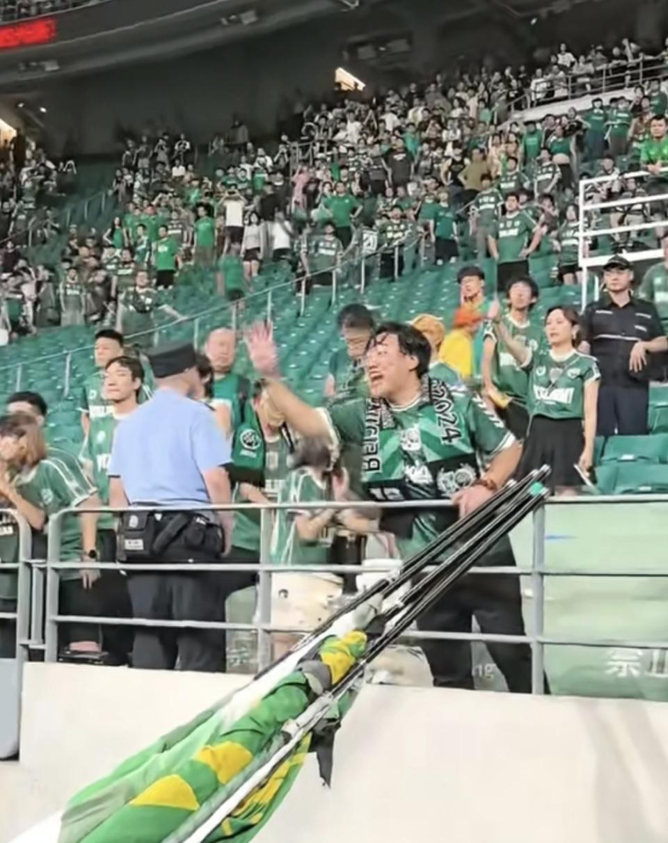 我们是一家, 种天津队这