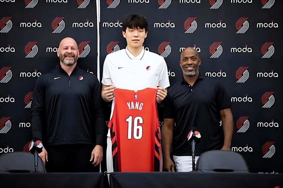 杨瀚森总共, 三分命中率, 波特兰开拓